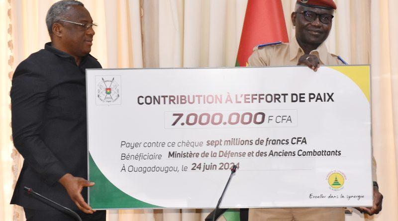 Contribution à l’effort de paix: la Maison de l’Entreprise du Burkina Faso, solidaire des VDP et des FDS